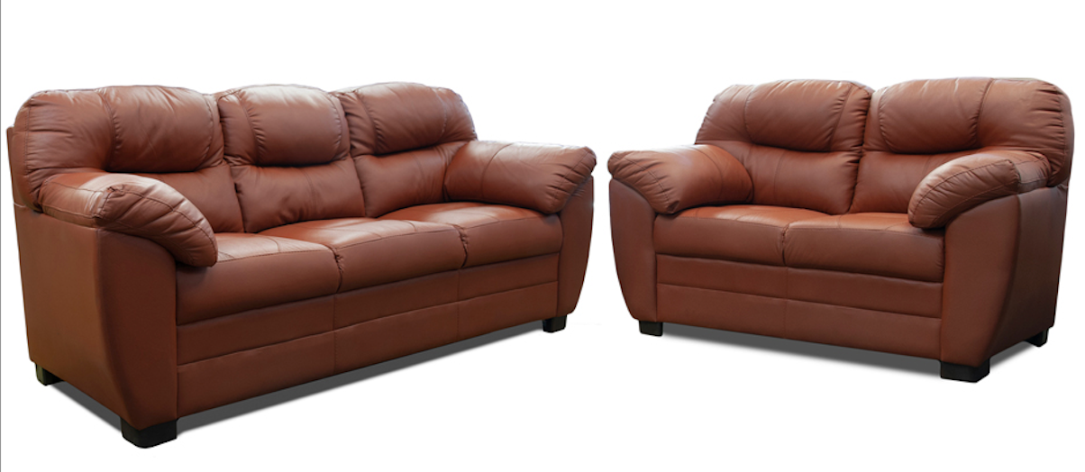 Sala de Piel Genuina Sofá y Love Seat, Mod. Toscana, dos piezas, 5 plazas.