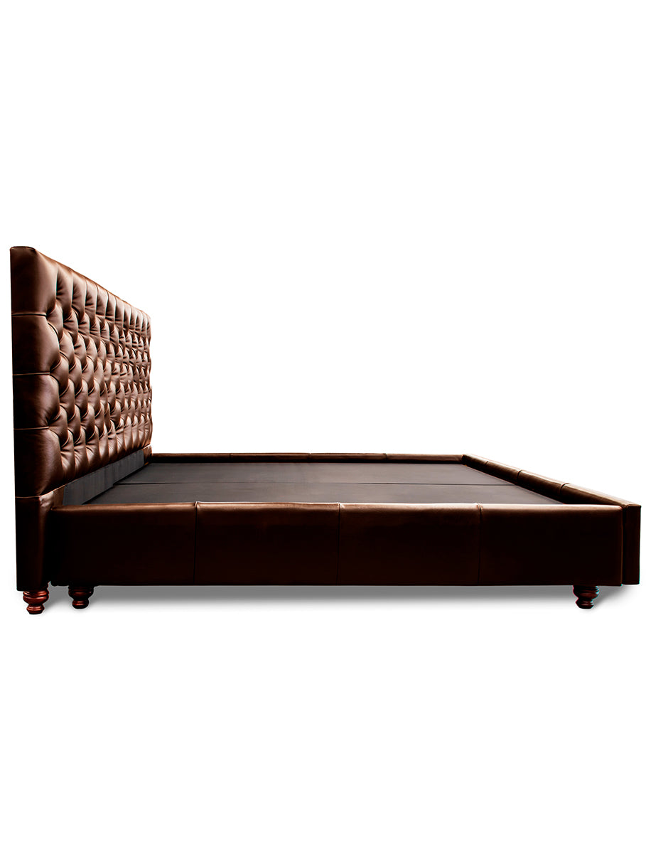 Cama KS de de Piel Genuina 100%, Mod. Chesterfield