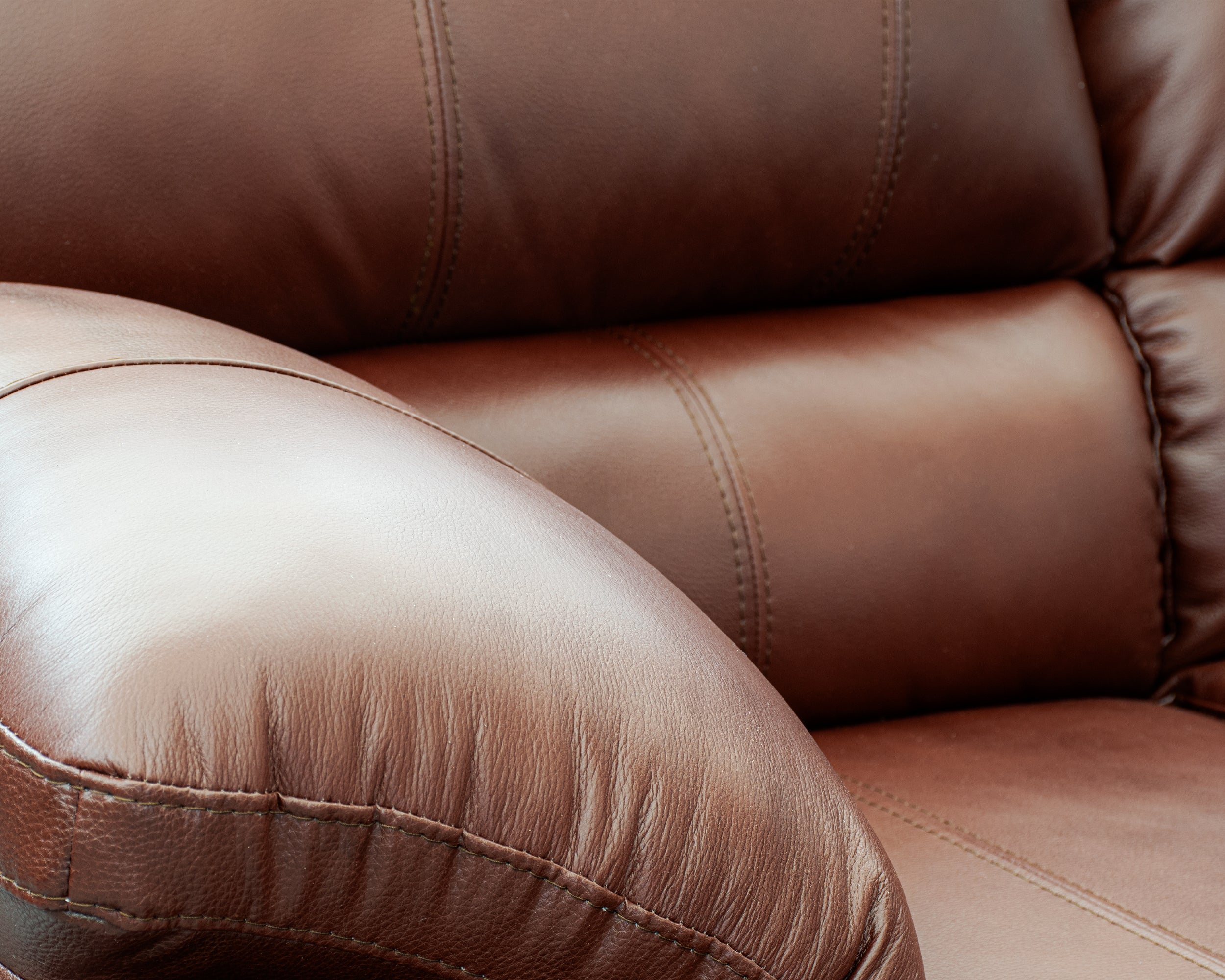 Love seat  de Piel Genuina Mod. Florencia 2 plazas