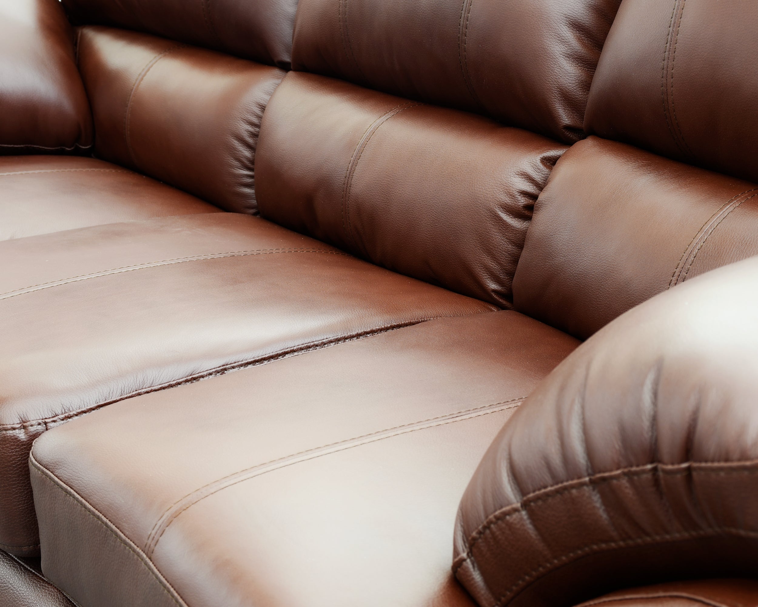Love seat  de Piel Genuina Mod. Florencia 2 plazas