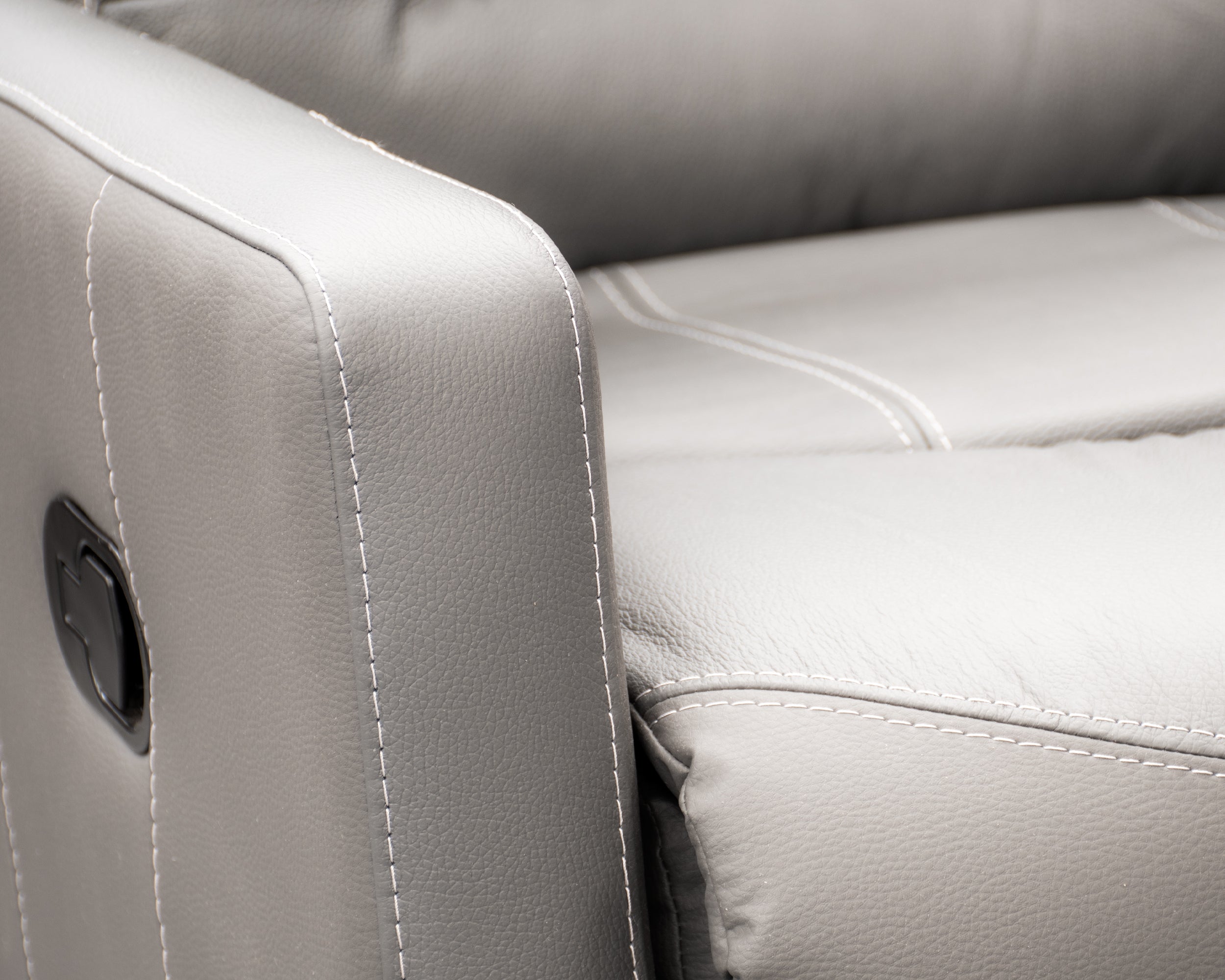 Sillón Individual Reclinable de Piel Genuina Mod. Charly 3 posiciones, acción mecánica.