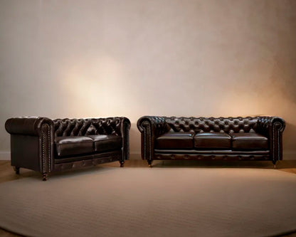 Sala de Piel Genuina 100% Sofá y Love Seat, Mod. Chesterfield, dos piezas, 5 plazas.