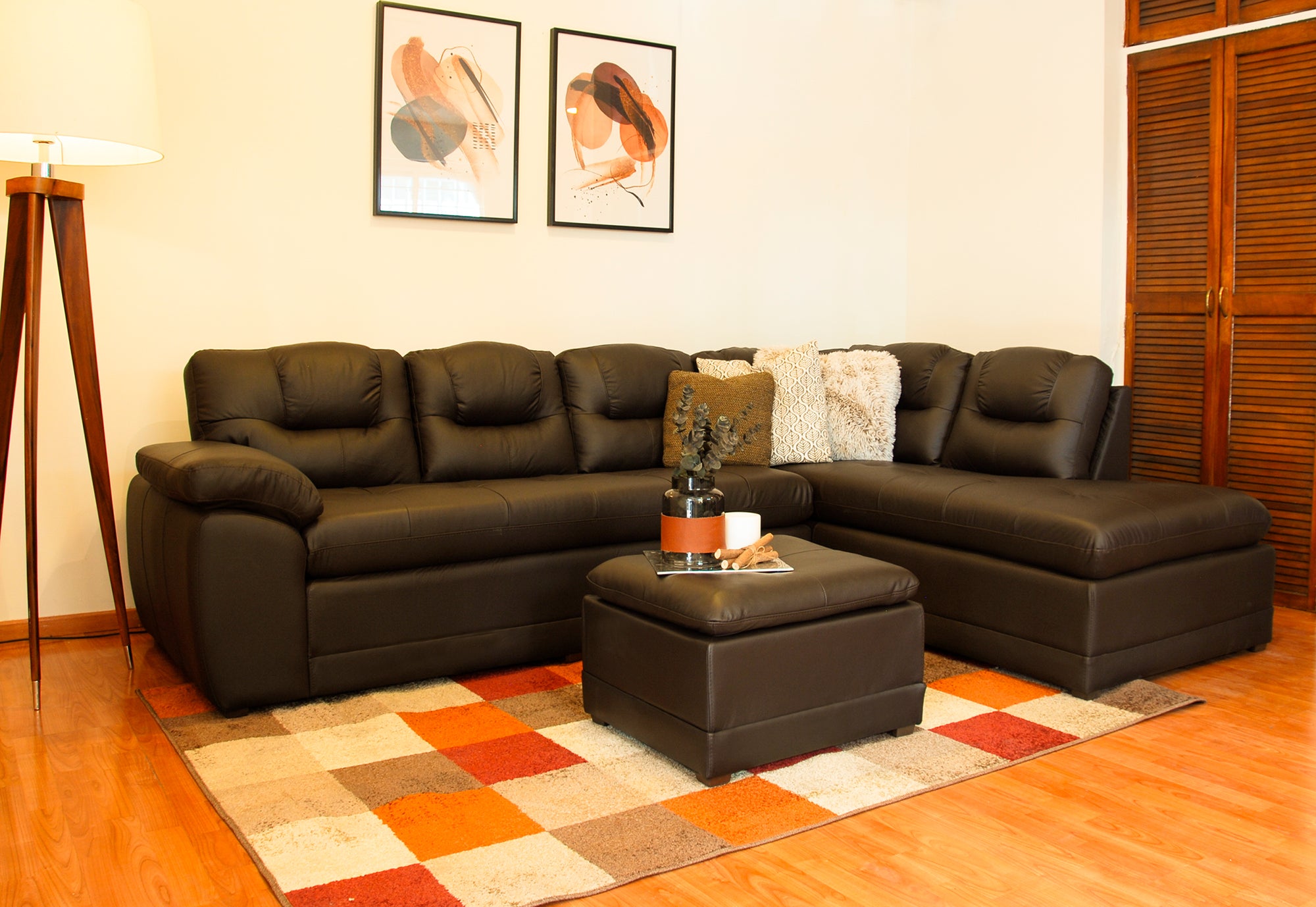 Sala Esquinera de Piel Genuina Lado Derecho Mod. Verona, 5 plazas